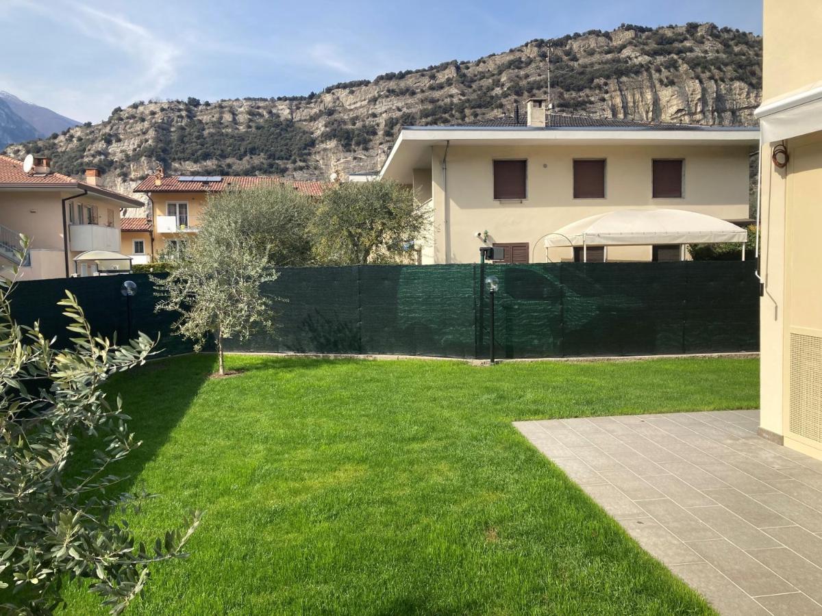 Casa Fiorella Torbole Sul Garda Exteriör bild
