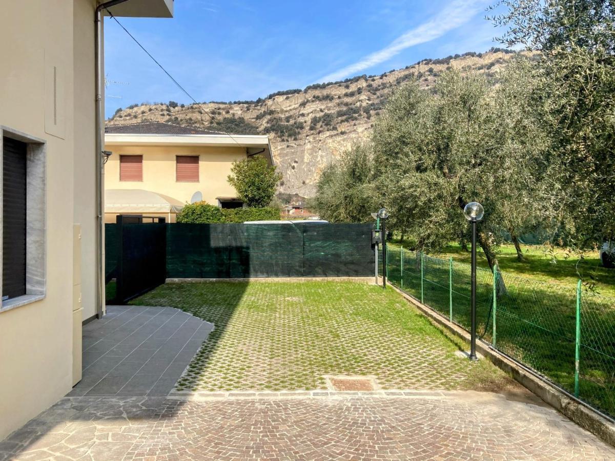 Casa Fiorella Torbole Sul Garda Exteriör bild
